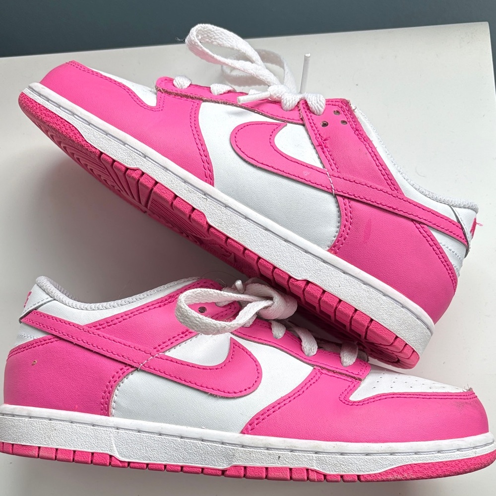 Nike Vibrant Pink and White Athletic Shoes - Picture 5 of 9